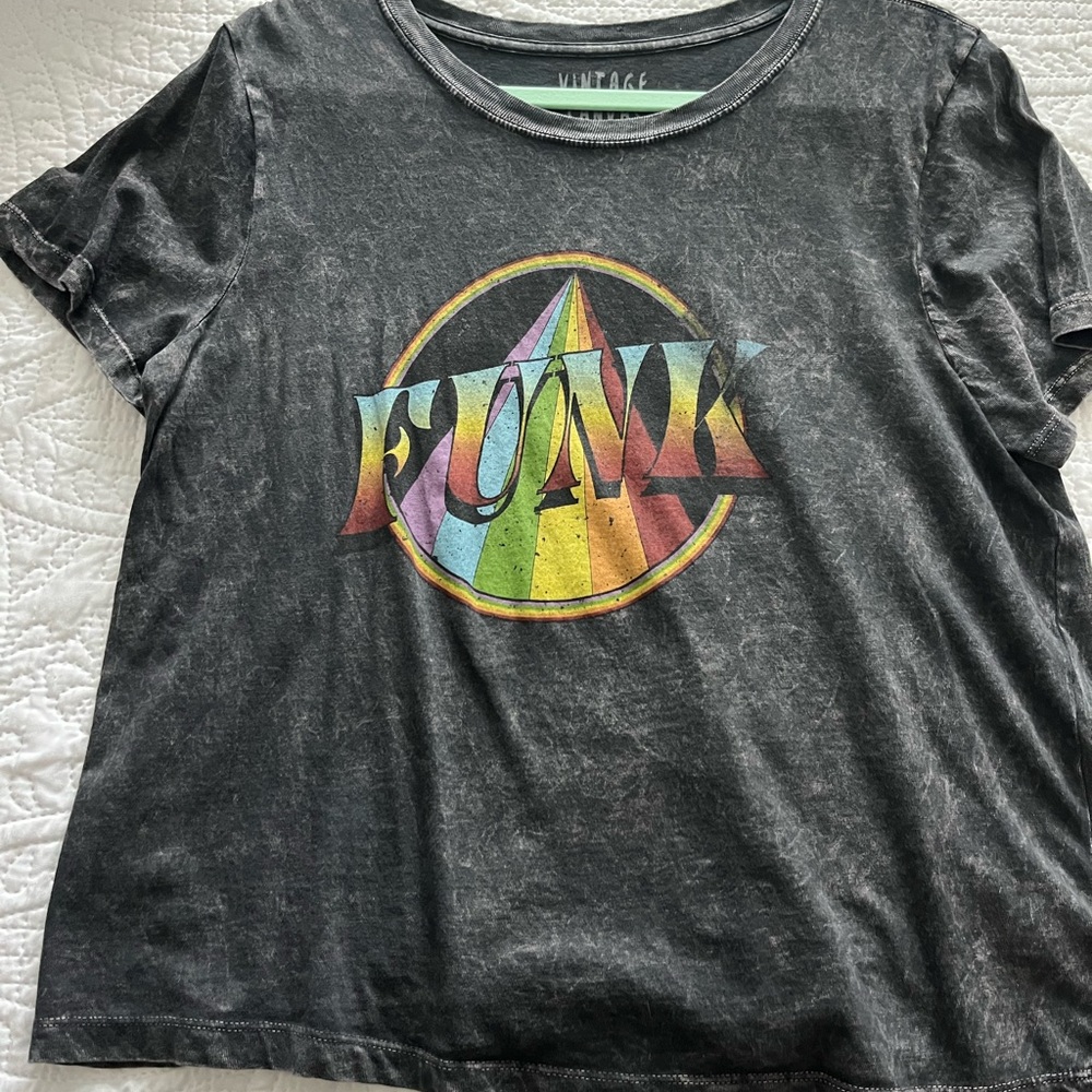 Vintage graphic tee